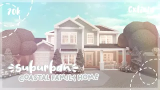 Two-Story Suburban Coastal Family Home (70k Exterior) | Bloxburg House Build