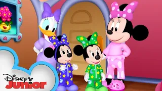 Slumber Party | Minnie's Bow-Toons  🎀  | @disneyjunior