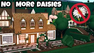 Finishing my Daisycore Town in Bloxburg but I CAN'T ADD DAISIES?!?
