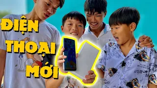 Anh Ba Phải | Bất Ngờ Tặng Điện Thoại Cho Nhã Ngáo | Donating Phone