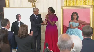 Obamas unveil their White House portraits