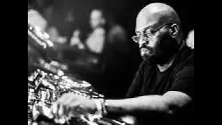 frankie knuckles (FDM tribute on classic set)