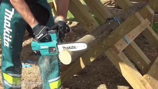 Makita DUC254Z 18v LXT Brushless Cordless Chainsaw 250mm Twin Handle