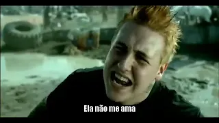 Papa Roach - She Loves Me Not (Tradução)