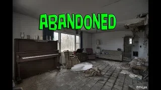 Exploring an Abandoned Decaying Time Capsule House