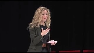 Dr. Suzannah Lipscomb at TEDxSPS asks Is the Past a Foreign Country?: