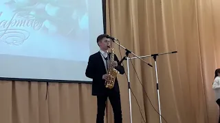 Take on me - a-ha(but it's saxophone cover)