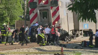 2 adults, 1 child killed in Metra crash on Chicago’s South Side