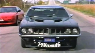 '71 Plymouth Barracuda in street race