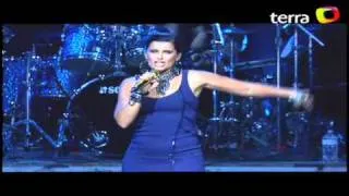 Nelly Furtado - Turn Off The Light (Live)