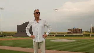 Kevin Costner sees Field of Dreams for the first time before MLB at Field of Dreams