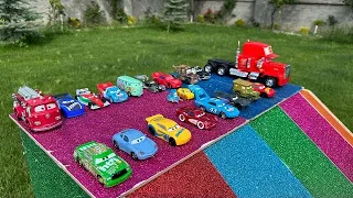 Disney Pixar Cars Fall Into The Water  Lightning McQueen Sally Mater Sheriff Red Fillmore Sarge Mack