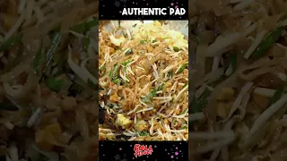 PAD THAI Thailand Street Food | ผัดไทยเจ้นิ้งหน่อง