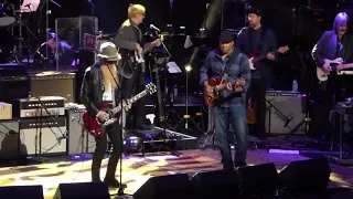 Love Rocks ft. Billy F.Gibbons & Bernie Williams - Legs  3-7-19 Beacon Theatre, NYC