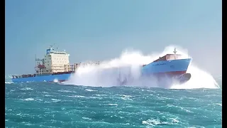 Top 10 Large Oil Tanker & Container Ships Throws on Large Waves In Storm