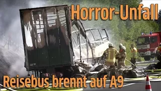 Reisebus brennt nach Unfall mit Sattelzug auf A9 bei Münchberg - 17 Personen vermisst, Verletzte