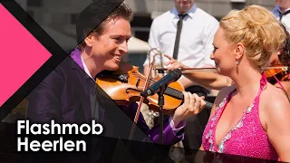 Flashmob Heerlen - Wendy Kokkelkoren (Live Music Performance Video)