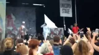 Attila - Party With The Devil LIVE @ '15 Warped tour