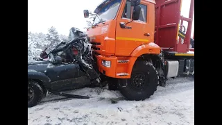 02.12.2021 Момент жуткого ДТП в Архангельской области. 2 погибли.