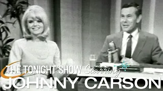 Johnny Meets Carol Wayne For The First Time | Carson Tonight Show