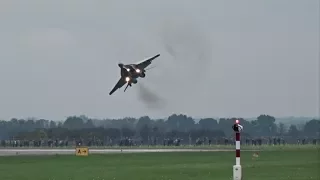 MiG-29 LANDING | DNY NATO OSTRAVA 2017