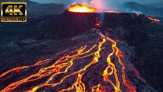 VOLCANO IN FULL THROTTLE WITH REAL SOUND! RIVERS OF GOLD ON ICELANDIC LANDSCAPE