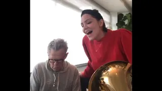 Kat McPhee & David Foster sing 'Smile'