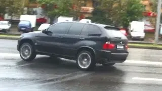 BMW X5 Drift in the City with AWD on wet Road - 2 Cool Drifts