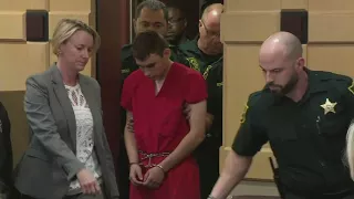 Florida prosecutors seek death penalty for Parkland shooting suspect