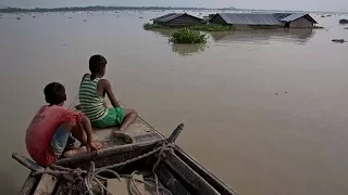 Worst monsoon in years kills more than 1,200 across South Asia