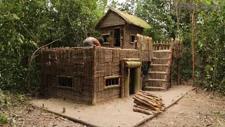 Современный дом в лесу из говна и палок