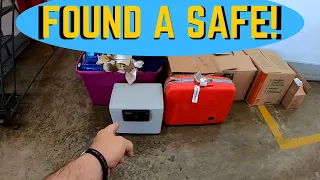 FOUND HEAVY SAFE I Bought An Abandoned Storage Unit And Found This / What Is Inside The Safe