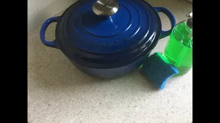 Non Abrasive Cleaning Process for Le Creuset Essential Oven | May 2021