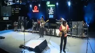 Stanley Clarke, Marcus Miller & Victor Wooten (SMV) - Wooten Solo.wmv