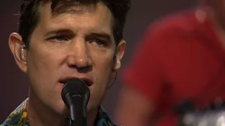 Chris Isaak - Super Magic/Blue Hotel (Live)