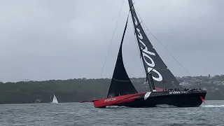 Andoo Comanche Screaming Down Sydney Harbour in 20kts