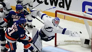 Голкипер Тампы Василевский обновил свой рекорд выиграв четвертую серию плейофф НХЛ подряд