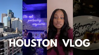 HOUSTON VLOG | MY SURPRISE BDAY TRIP , TURKEY LEG HUT , THE GALLERIA , KAMP HOUSTON, MAWAL BAR