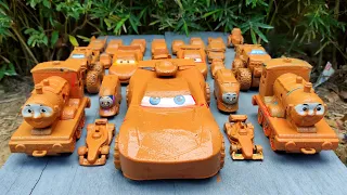 Clean up muddy minicars & disney pixar car convoys! Play in the garden