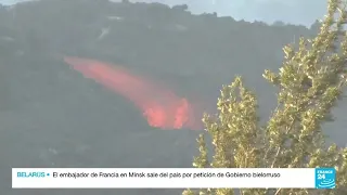 España: a casi un mes de la erupción del volcán Cumbre Vieja la lava continúa brotando