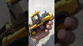Toy bulldozer 🚧