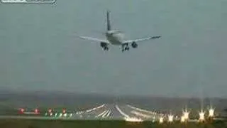 Airbus A320 Lufthansa nearly crashed during crosswind approach