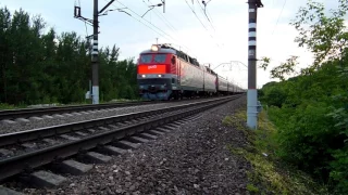 ЧС7 с поездом №082 на ст. Стальной Конь