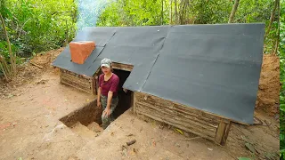Building Underground Survival Shelter With Plastic roof , Clay Fireplace , Bushcraft Shelter