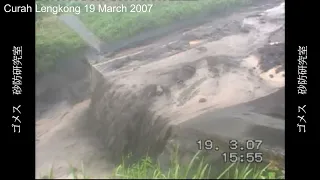 CurahLengkong 19March2007 Lahar / Debris flow At Dam