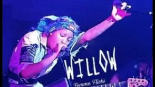 WILLOW - don't SAVE ME - live Walmart Free Skate 2022