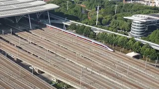 GLOBALink | Beijing-Wuhan high-speed rail starts operation at 350 km/h