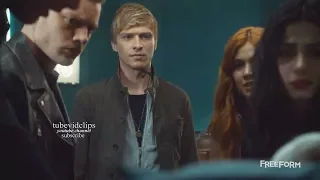 Shadowhunters 2x18 Izzy Finds Max Hurt & Passed Out   Season 2 Episode 18