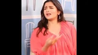 Alia Bhatt very angry on public and said : if u don't like me than don't watch me