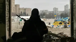 Luftangriffe und Kämpfe in ukrainischen Großstädten